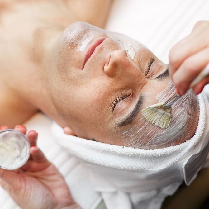 Glycolic Chemical Peel For Men